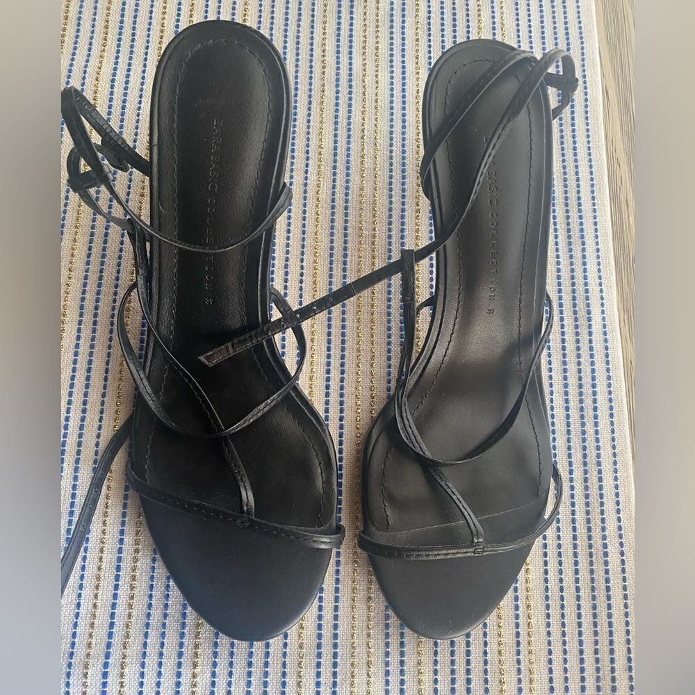 Zara black high shoes with thin straps size 39